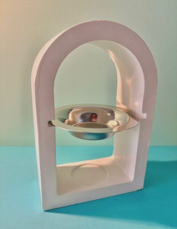 Quemador de wax melts en forma de arco